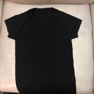 Lululemon swiftly short sleeve black shirt